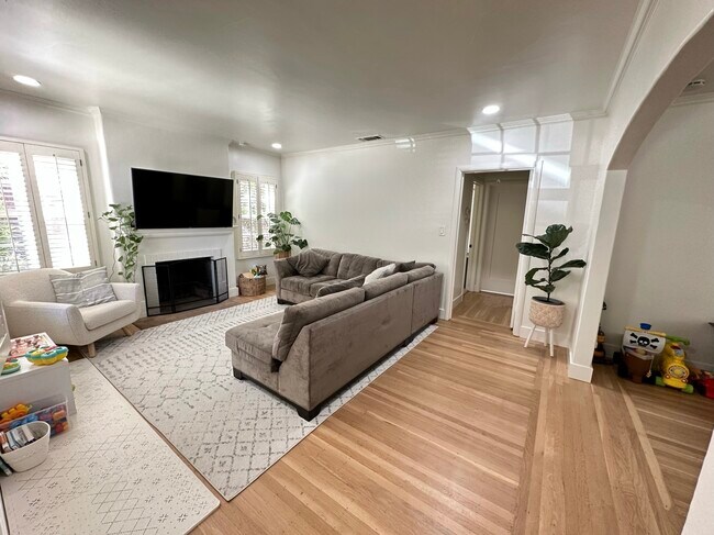 Sala de estar - 700 50th St