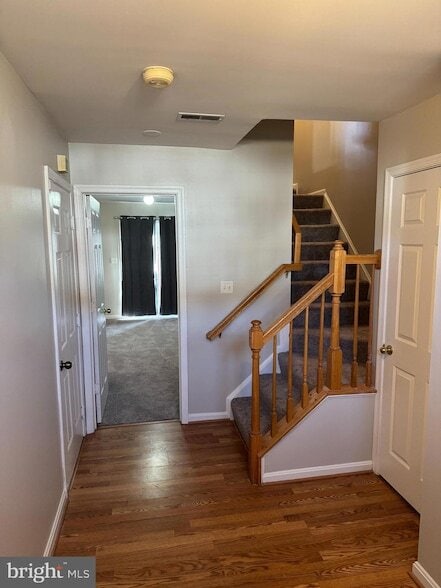 Foto del edificio - 113 Pinecove Ct