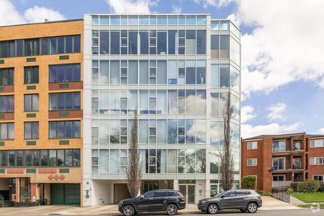 Building Photo - 6917 Shore Rd