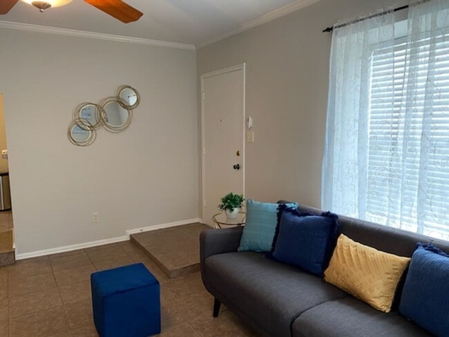 Foto del edificio - Coming Soon 1 Bed