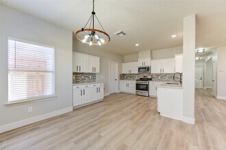 Building Photo - 6323 Richland Hills Dr