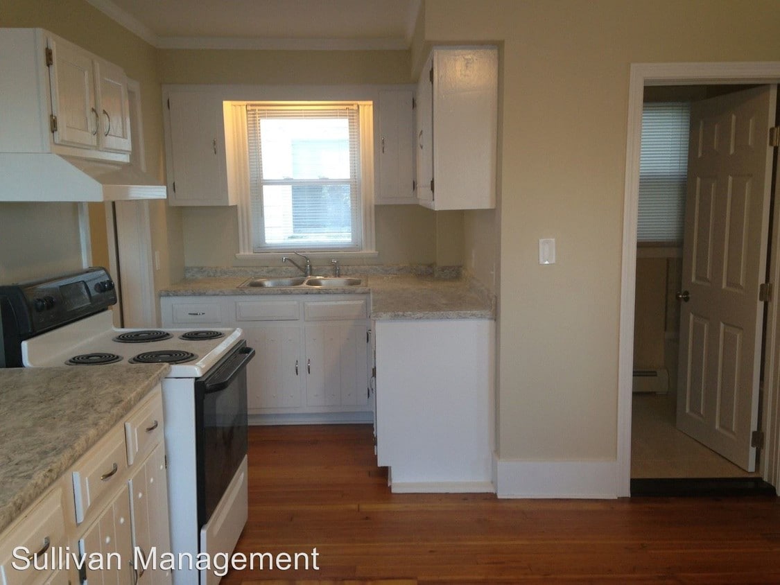 Primary Photo - 3 br, 1 bath Apartment - 77 Bridge Street