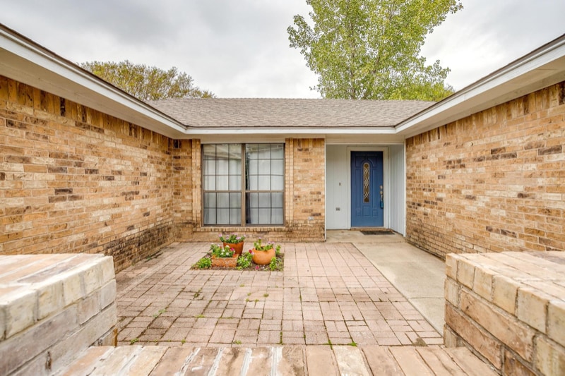 10048 Regent Row St, Benbrook, TX 76126 House Rental in Benbrook, TX