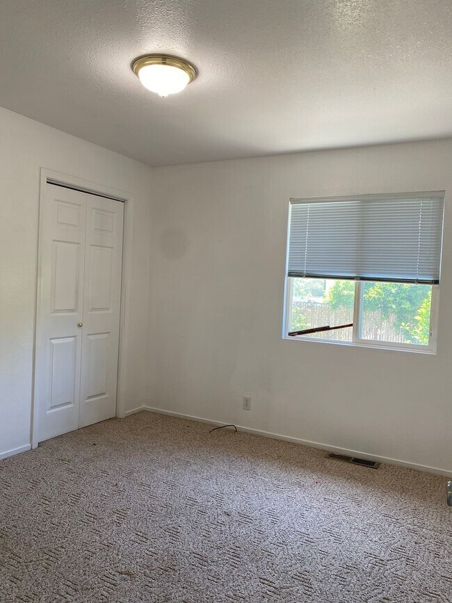 Foto del edificio - 2918 El Noble Ave