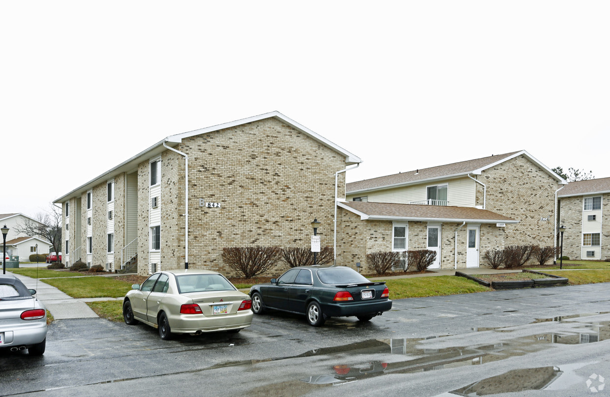 Building Photo - Liberty Commons Apartments