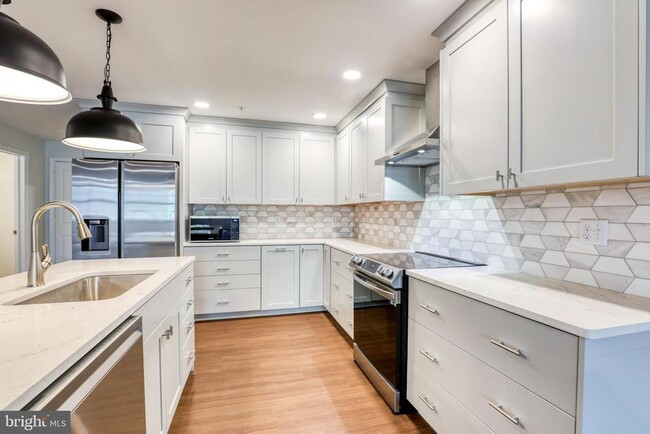Foto del edificio - 210 E Boscawen St