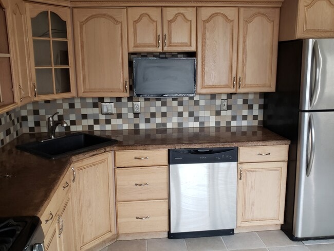 Photo - 208 N Penn St Apartments