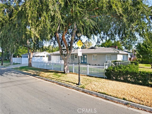 Building Photo - 6149 Palm Ave