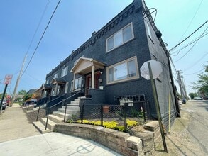 Building Photo - 117 E 9th Ave