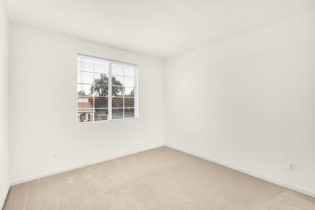 Building Photo - 9838 Brinzino Ct