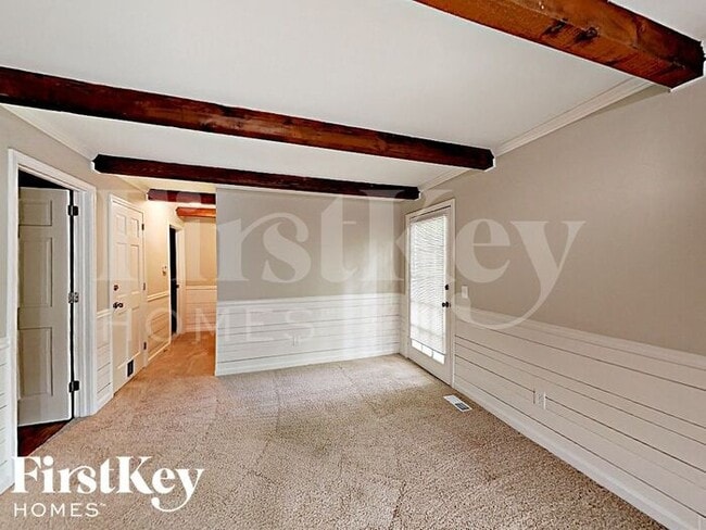 Foto del edificio - 2765 Rock Creek Dr