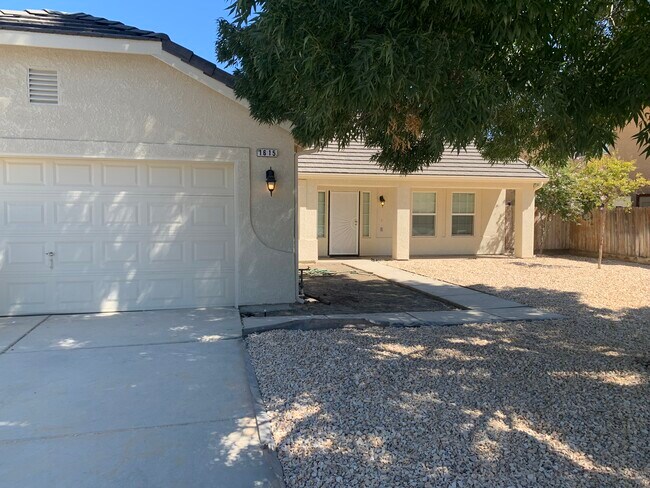 Building Photo - 1615 Great Basin Dr
