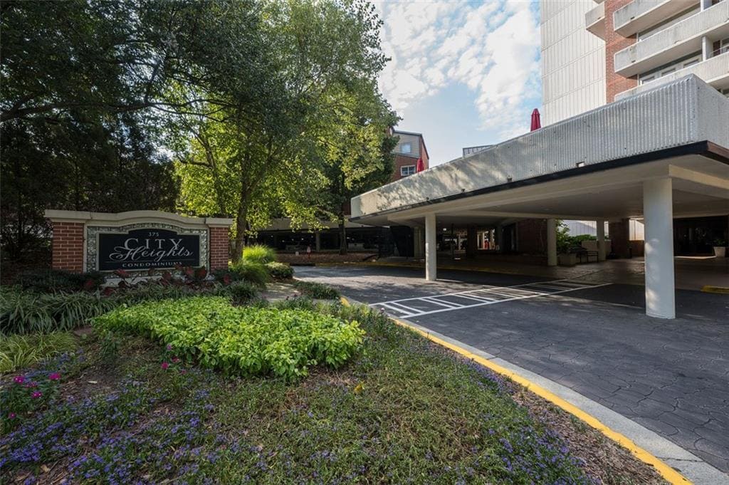 Foto principal - 375 Ralph McGill Blvd NE