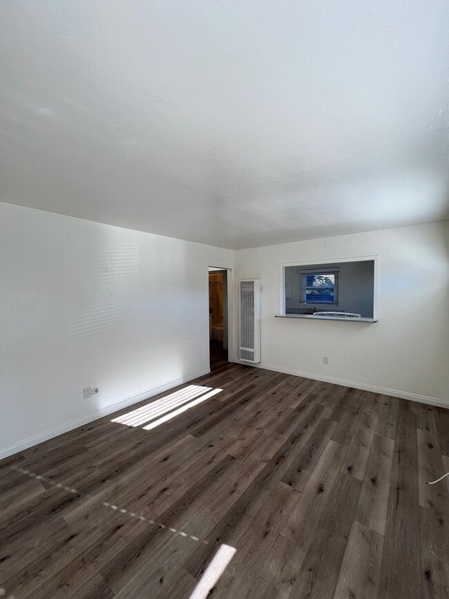 Foto del edificio - 2166 Felspar St