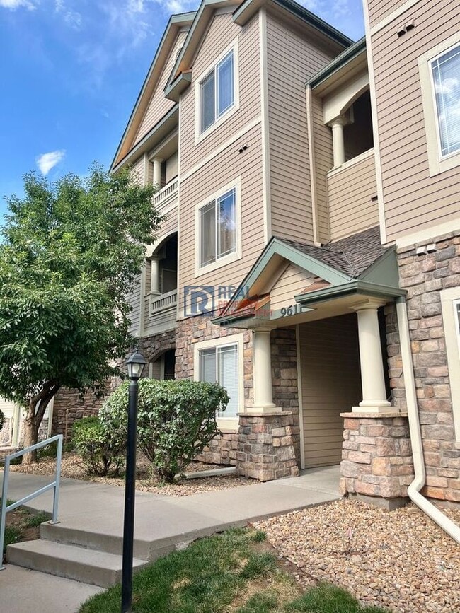 Building Photo - 9611 W Coco Cir