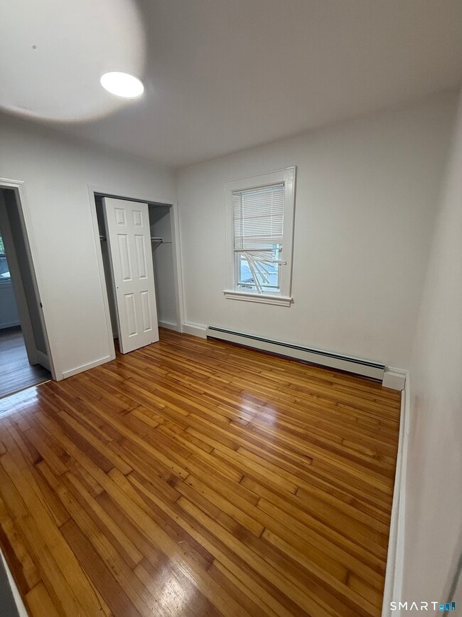 Foto del edificio - 293 Beechmont Ave