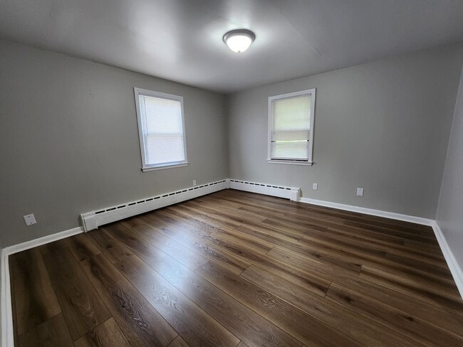 Building Photo - 641 Newhall St