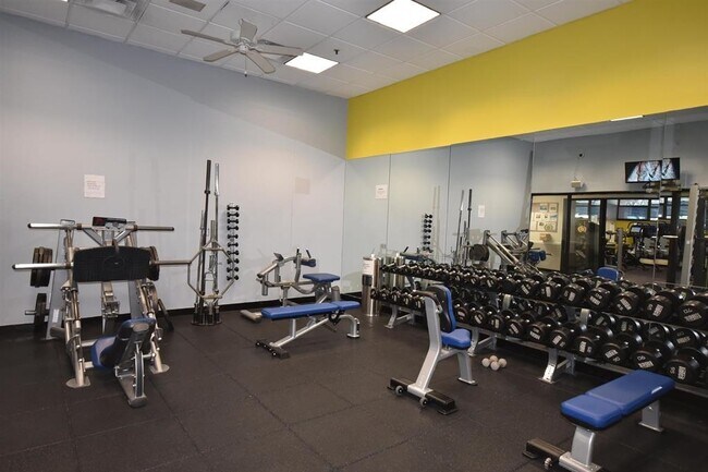 Foto del edificio - 7004 JFK Blvd E