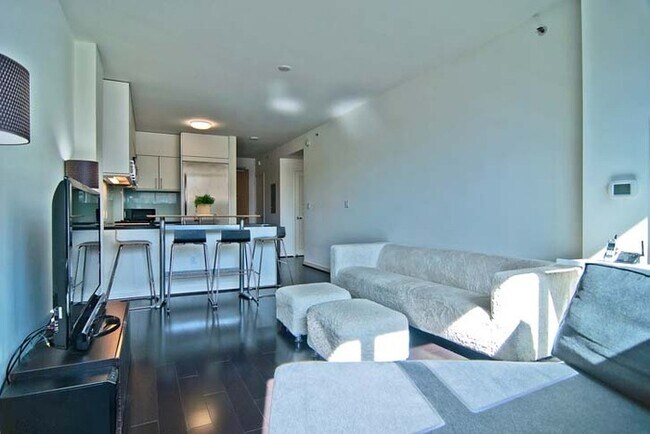 Foto del edificio - 201 Davey Glen Rd