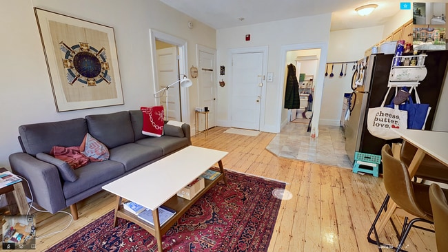 Foto del edificio - 1059 Beacon St