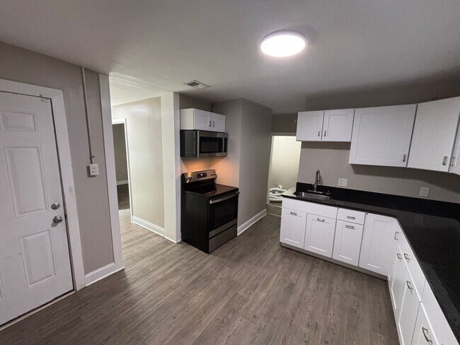 Foto del edificio - 2331 Cedar St