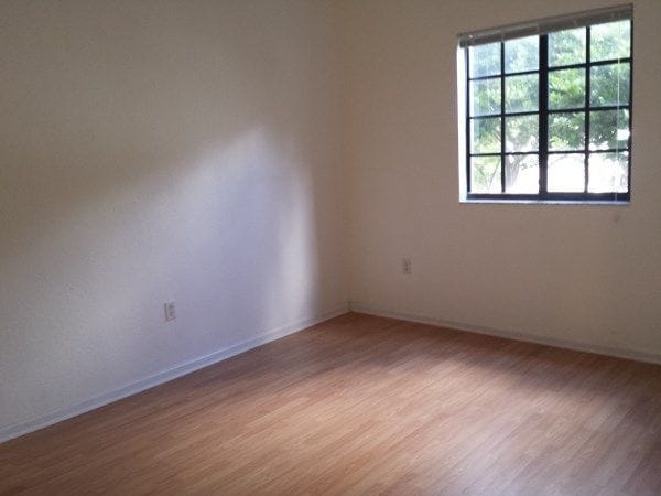 Building Photo - 2801 Riverside Drive Unit 108S