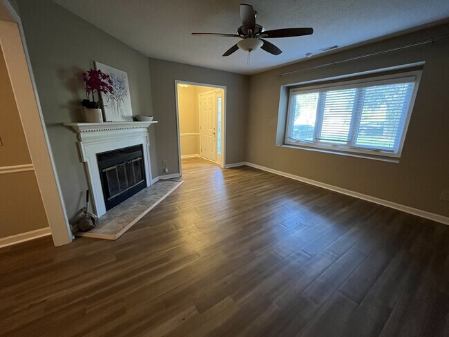 Foto del edificio - 12 Poppy Trail