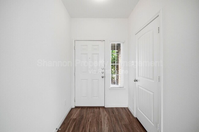 Foto del edificio - 10322 Urban Oak Trl