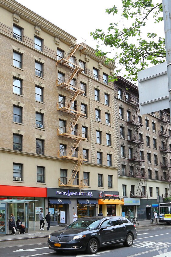 Building Photo - 230 W 97th St