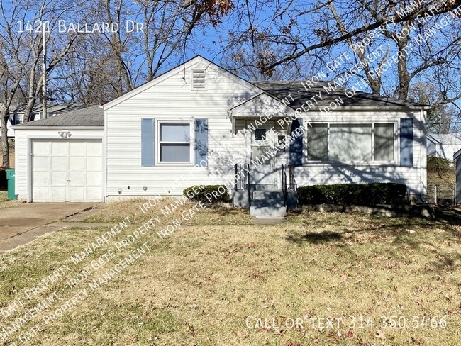 Building Photo - 1421 Ballard Dr