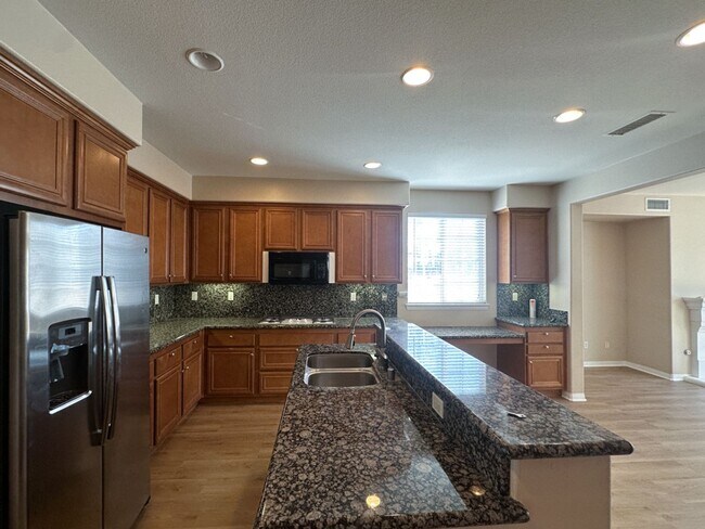 Foto del edificio - Available now! Beautiful 4 Bedroom Home for Rent in WOLF CREEK community of South Temecula!