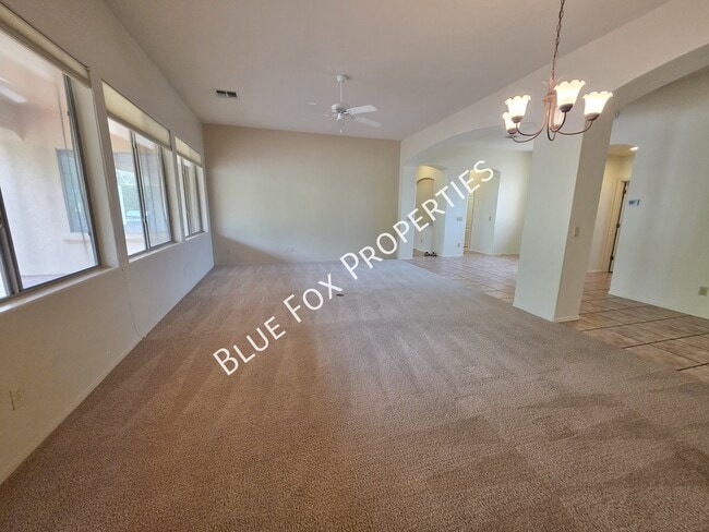 Building Photo - 5070 N Coronado Vistas Pl