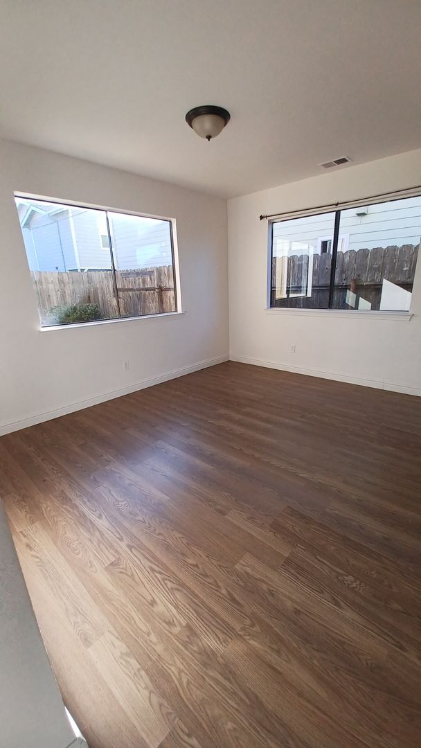 Building Photo - Bright Two-Story 3BR Home Near the Beach with Private Yard