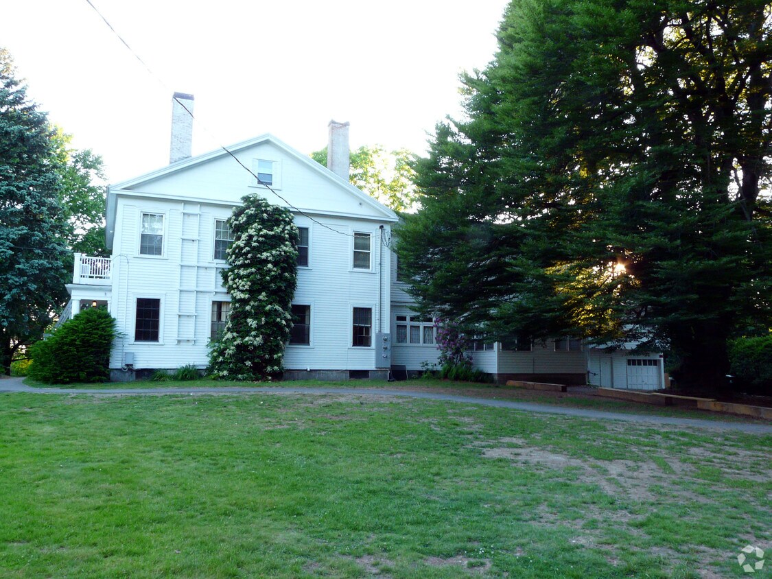 219 Amity St, Amherst, MA 01002 Apartments in Amherst, MA