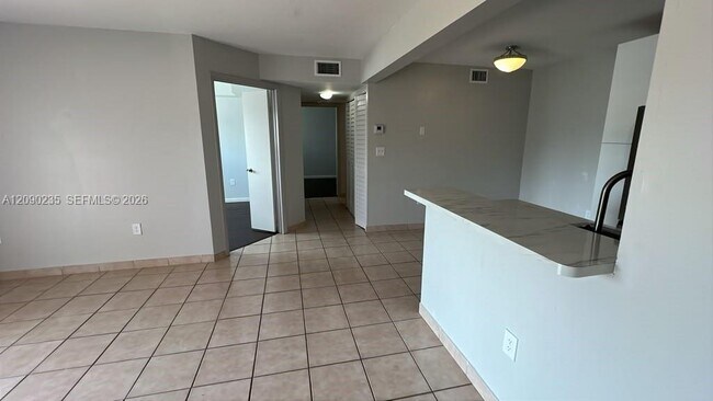 Foto del edificio - 3000 NW 5th Terrace
