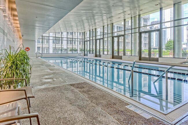 Foto del edificio - 130 N Garland Ct