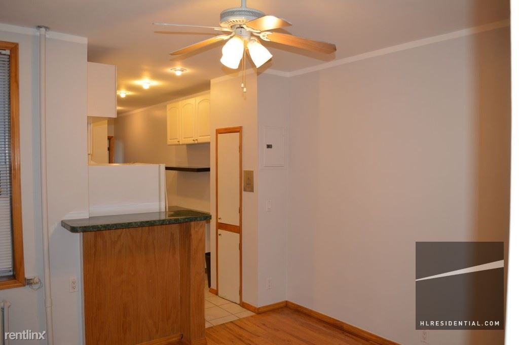 Foto del edificio - 220 Kingsland Ave