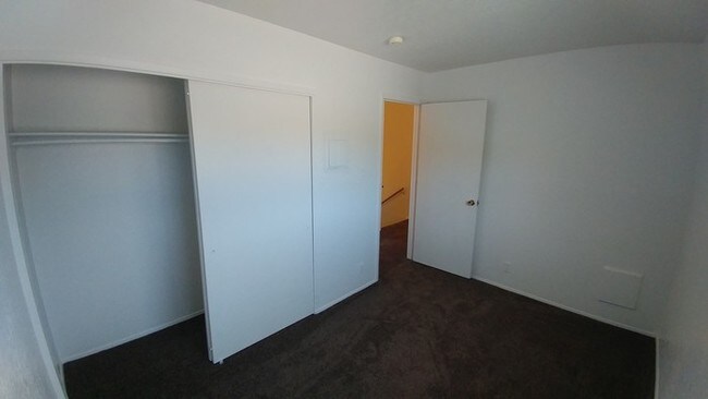 Foto del edificio - Lomas Townhouse Apartments! 2 Bedroom 1 Bath