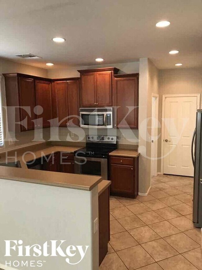 Foto del edificio - 3813 E Parkview Dr