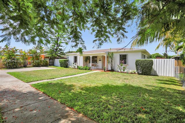 Foto principal - 6851 SW 51st St