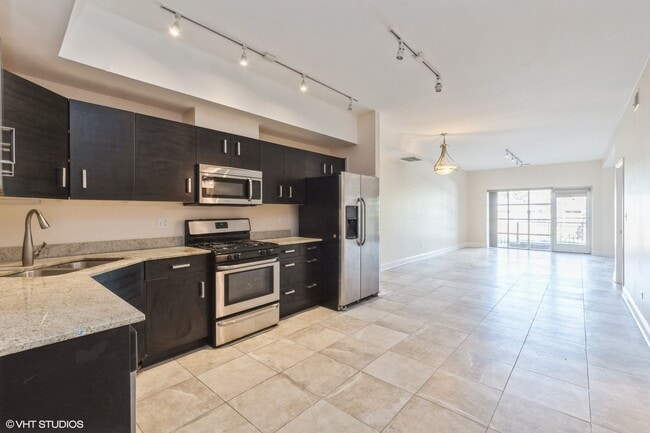 Foto del edificio - 5758 N California Ave