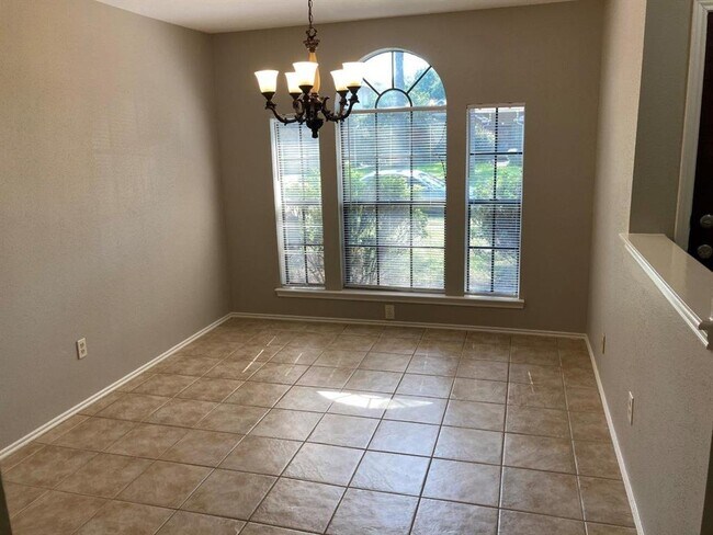 Building Photo - 16330 Salinas Ln