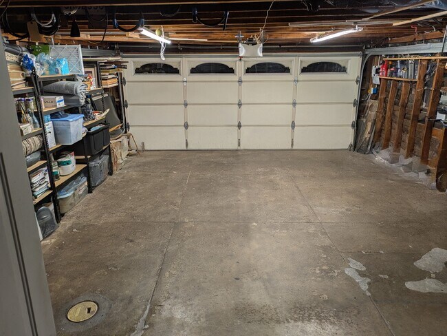 2-car Garage - 5762 Olvera Ave