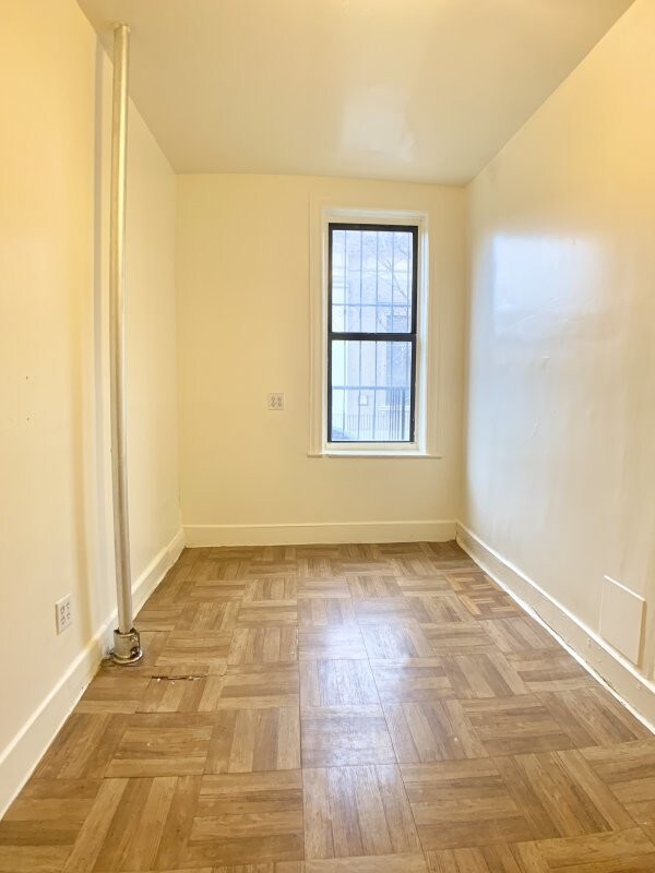 Building Photo - 15 Wadsworth Ave