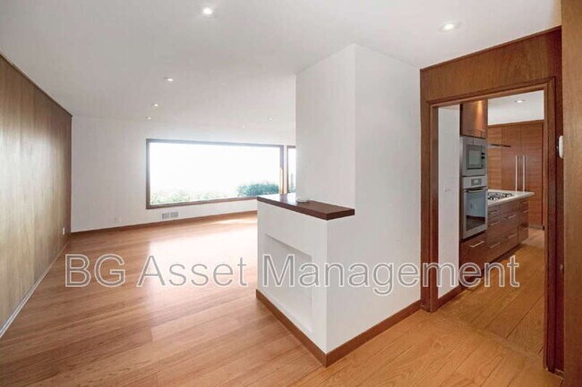 Foto del edificio - 1411 Arlington Blvd