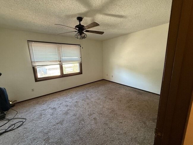 Photo - 3 bedroom, 2 bath new Centennial Lake House