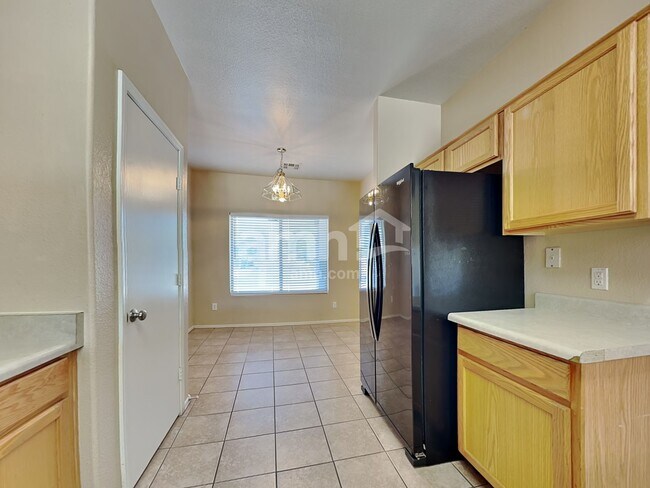 Foto del edificio - 7201 W Sunderland Ave