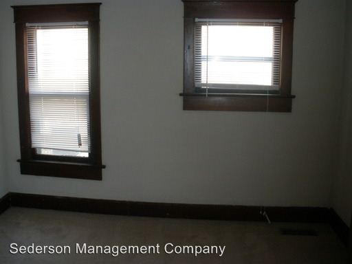 Building Photo - 4454 Rainbow Blvd