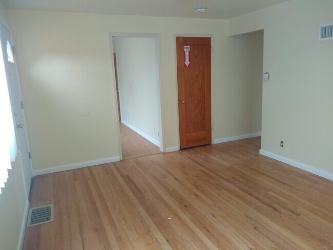 Living Room - 1843 Fremont Ave