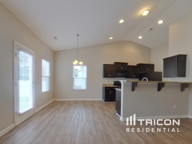 Foto del edificio - 1130 Blue Topaz Dr